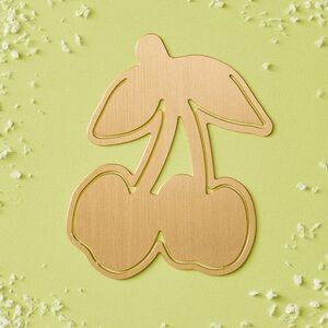 New in Box Papier x Anthropologie Mini Book
Ornament Gift Set w/ Cherry Bookmark